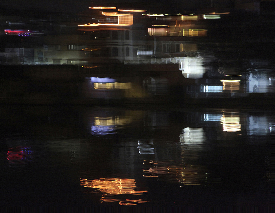 légende photo - 1 - gallerie : nocturns - asia